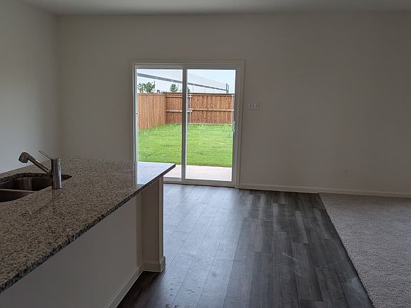 4th image of 1246 Herring Dr