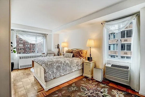 Rented by Redfin Real Estate | media 12