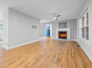 203 Dodgins Ln, Seneca, SC 29672