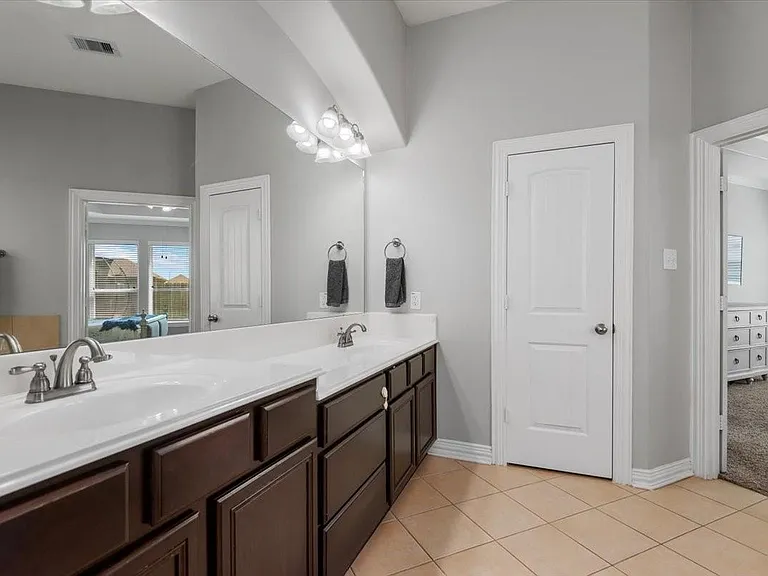 16319 Denise Terrace Dr — Photo 28