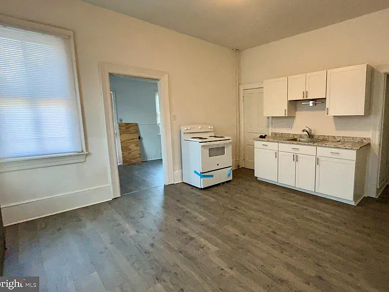 270 Grant St — Photo 7