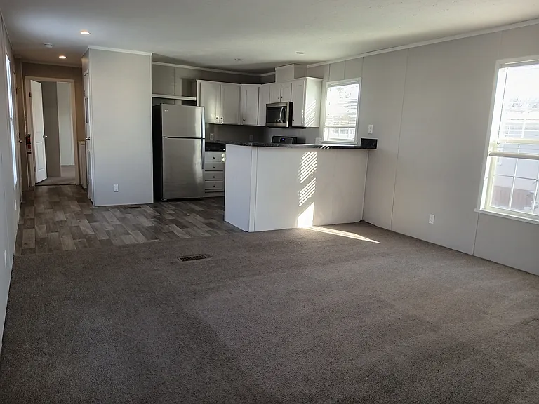 Linden Place — Photo 21