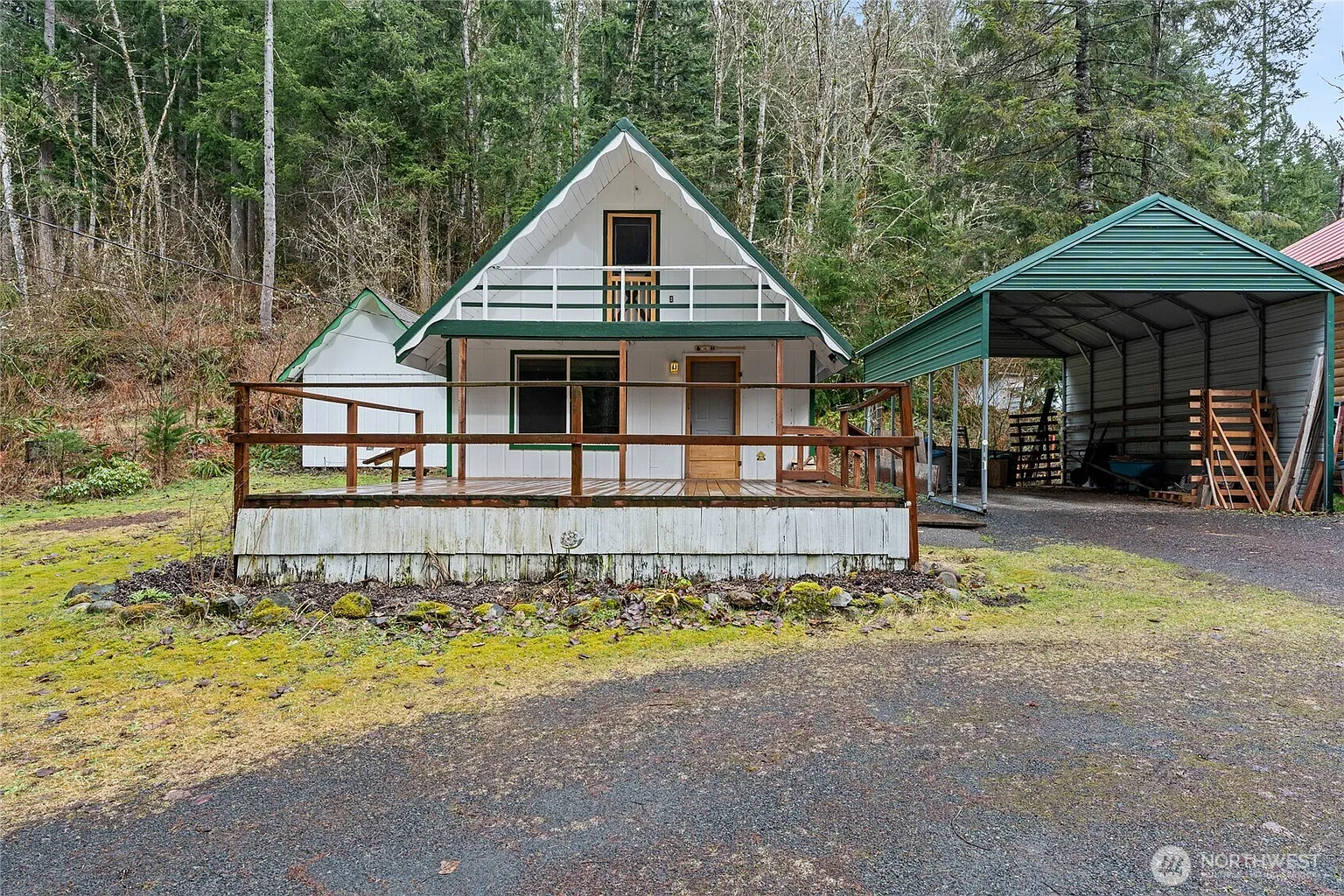 158 Paradise Drive photo 1