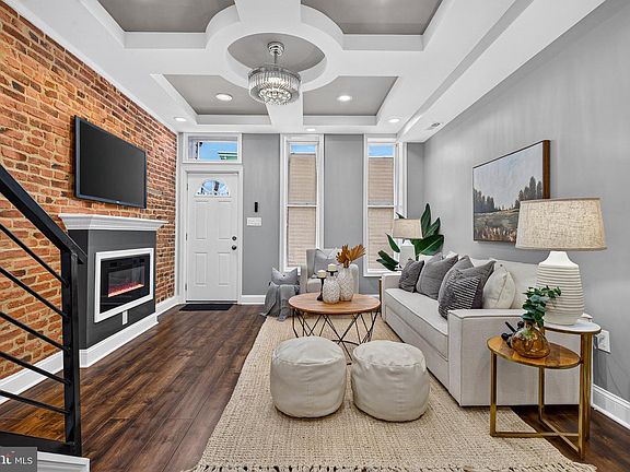 2nd image of 1823 E Federal St