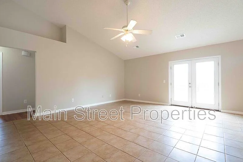 The Estates At Emerald Shores — Photo 2