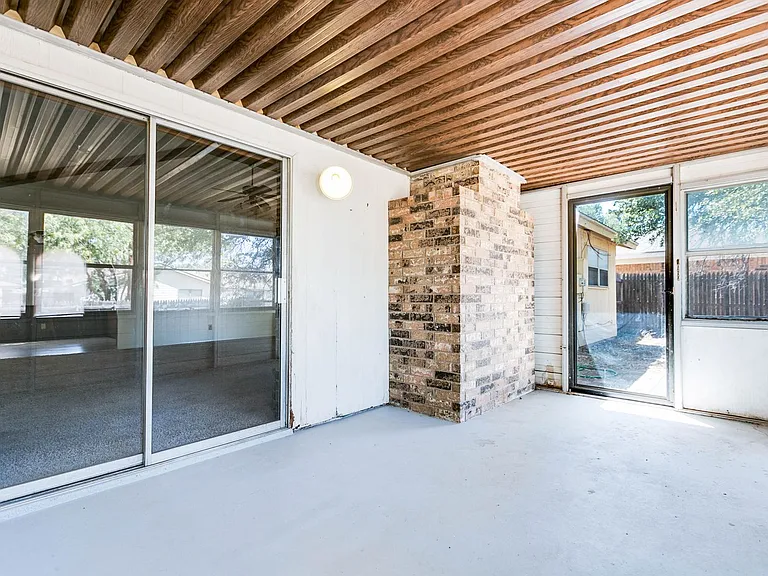 3846 Deerfield Rd — Photo 25