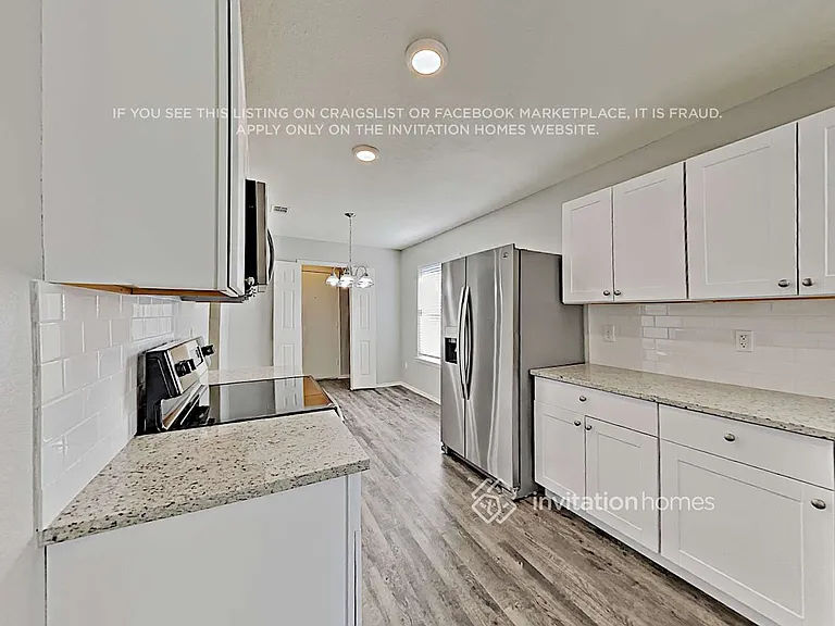 421 Candlestick Trl — Photo 7