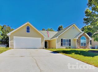 523 Ashton Manor Dr, Loganville, GA 30052