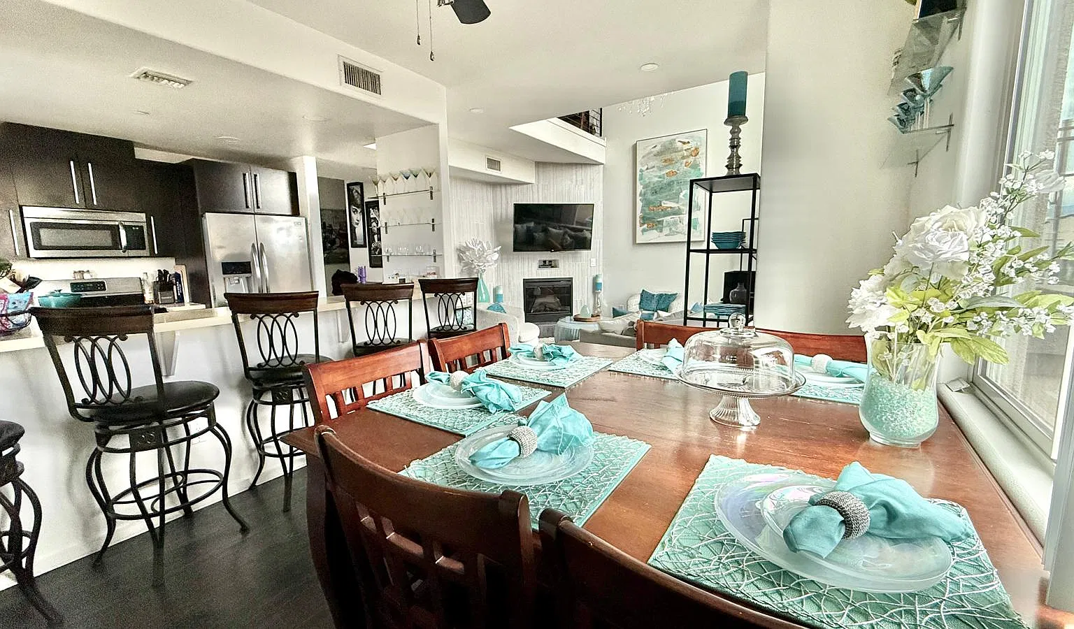 5227 Denny Ave — Photo 3