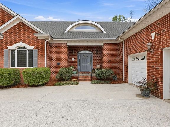 2nd image of 280 Cedar Bluff Dr