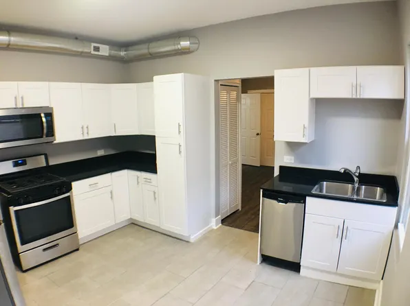 918 W 32nd Pl APT 2R, Chicago, IL 60608
