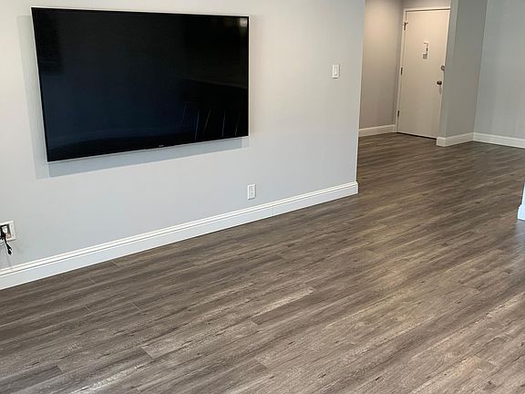 4th image of 1101 Continentals Way APT 106