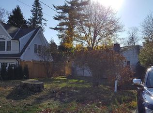 5 Oakleigh Ct, Norwalk, CT 06853