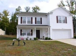 1683 SE Nuthatch Ln, Concord, NC 28025
