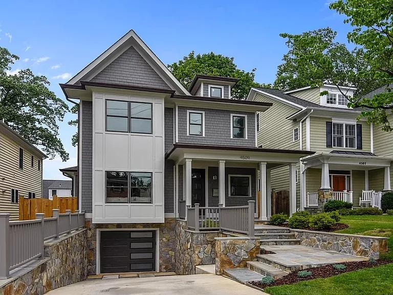 4509 Chestnut St — Photo 1
