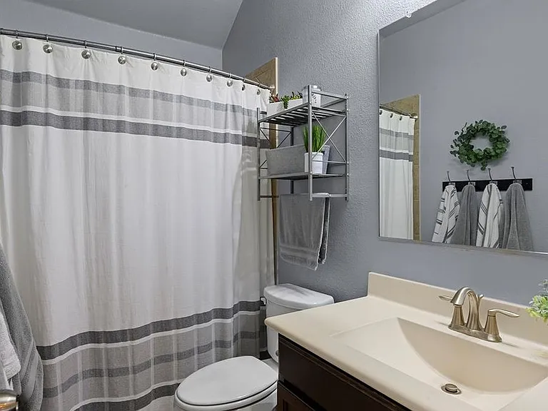 16609 Amistad Ave — Photo 33