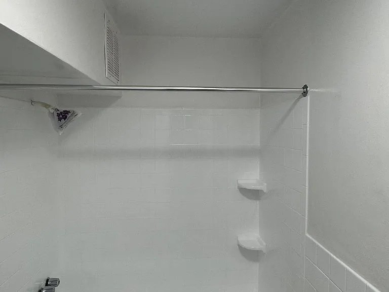 18 Waldron Ave #2A — Photo 5