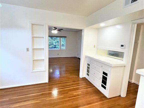 5th image of 2303 NE 12th Ave #1