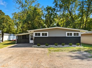 2313 Airport Dr, Columbus, OH 43219