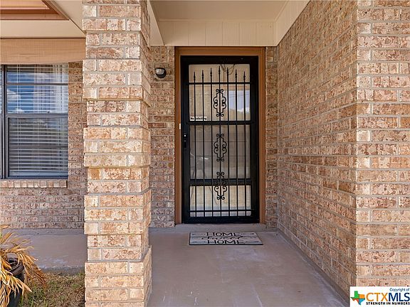 5th image of 1229 Oleander Dr