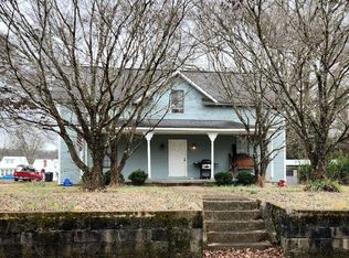 405 N Main St, La Fayette, GA 30728