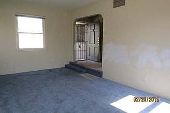 3rd image of 3167 N Mayfield Ave