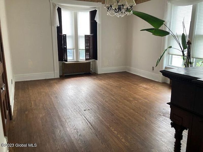 5th image of 215 S William Street Unit 4