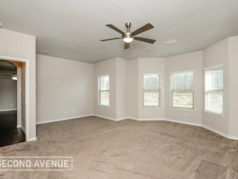 2109 Lorrie Ln — Photo 15