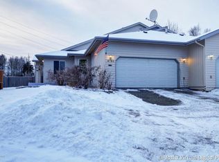 6760 Delong Landing Cir, Anchorage, AK 99502