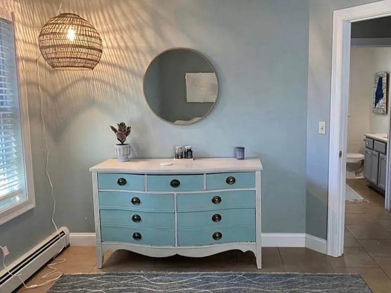 1st floor king bedroom