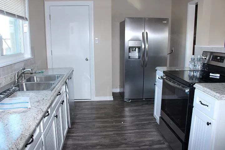 Nice three bedroom close to Hospital and Cameron — Photo 3