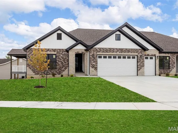 229 Pierce View Cir #29A, Wentzville, MO 63385
