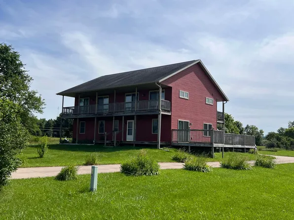 563 W Turner Ave, Viola, WI 54664