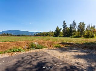 2495 River Rock Dr, Mount Vernon, WA 98274