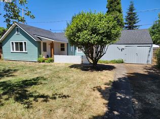 928 F St, Springfield, OR 97477