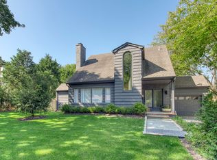 27 Maple Ln, East Hampton, NY 11937