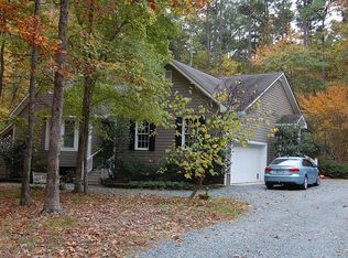 3010 Butler Glen Dr, Chapel Hill, NC 27516