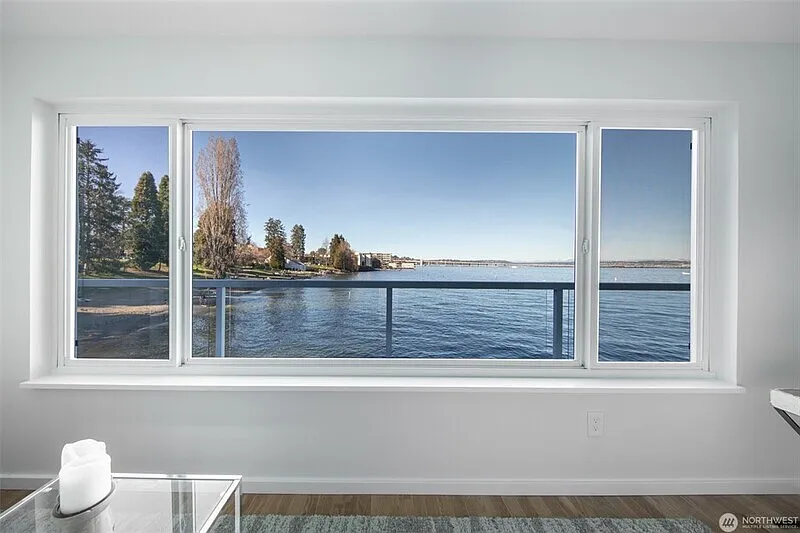 Studio, 1.0 bath, 364 sqft, $2,500 — Photo 4