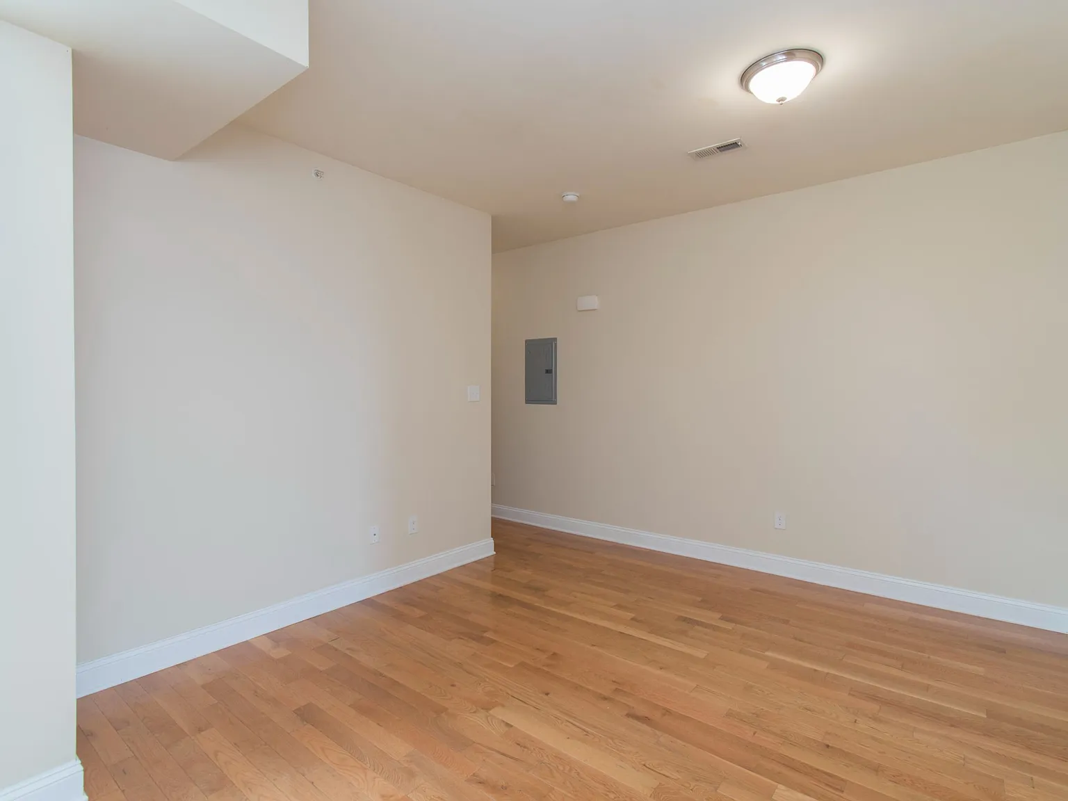 1842 N 17TH ST Unit 2 — Photo 3