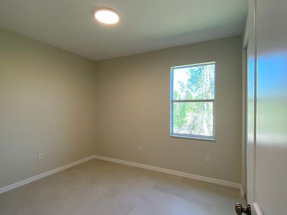 4th image of 4718 27th St SW #4718