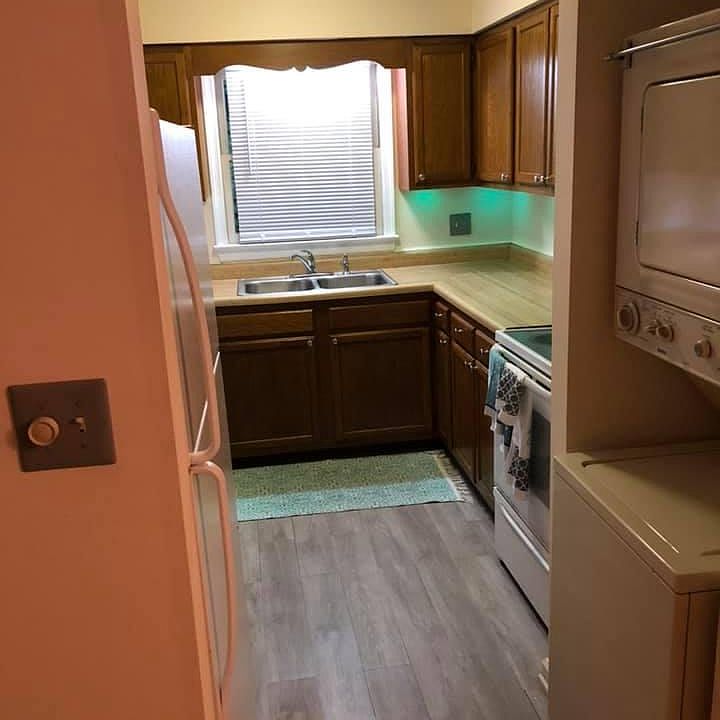 1st image of 300 Patriot Ln #1E