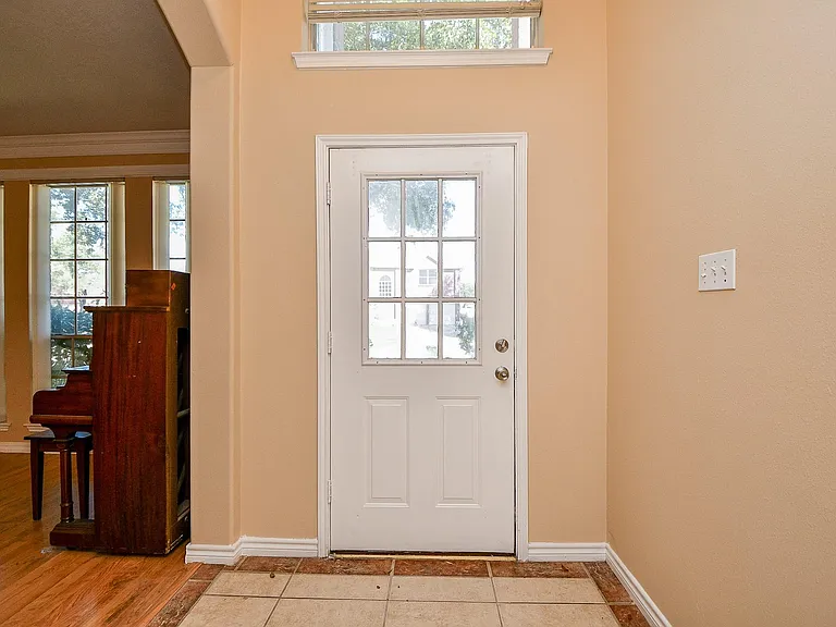 21219 Flat Creek Ln — Photo 4