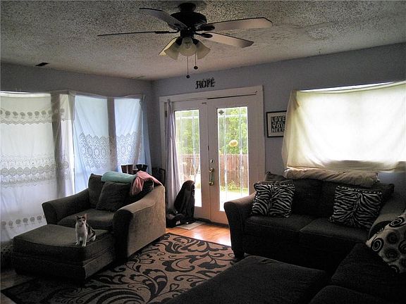 3rd image of 120 County Road 1723