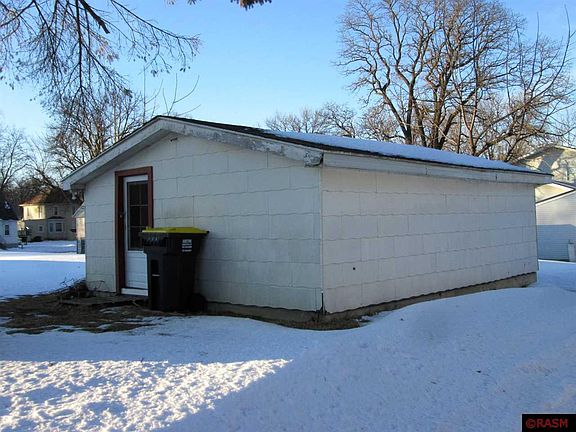 5th image of 509 3rd Ave N