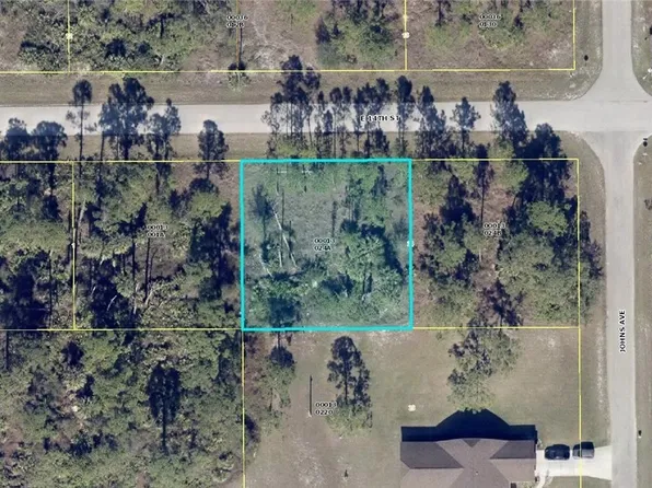 3504 E 14th St, Lehigh Acres, FL 33972