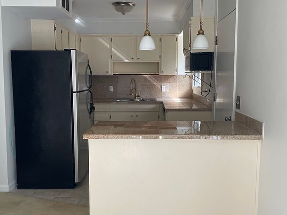 5th image of 3831 W End Ave APT 16