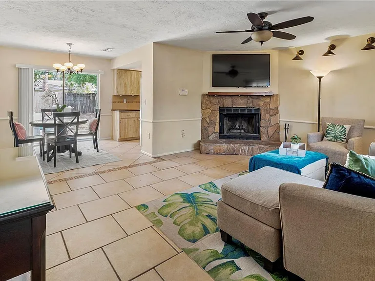 3314 Island Date Cir — Photo 6