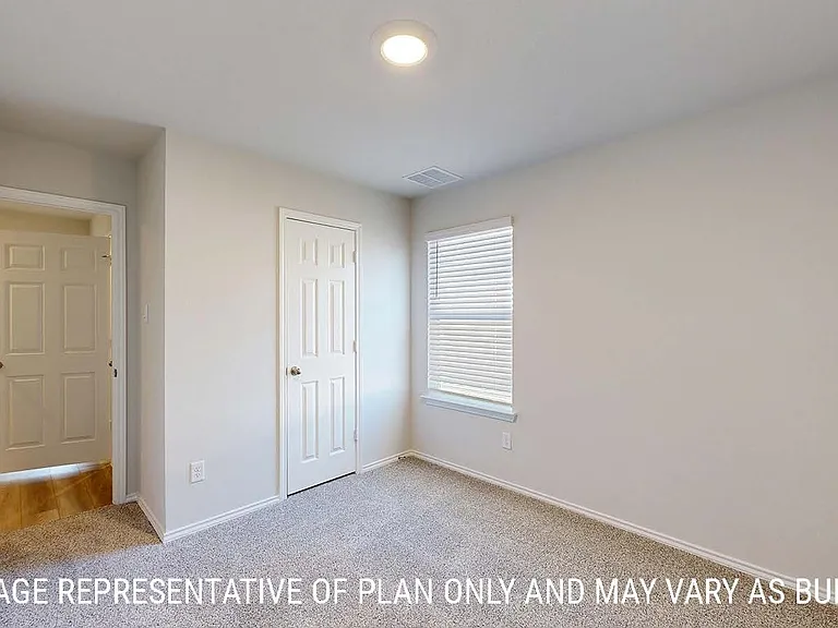 1240 Hickory Ln — Photo 17
