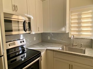 157 Curtiss Pkwy #A, Miami, FL 33166