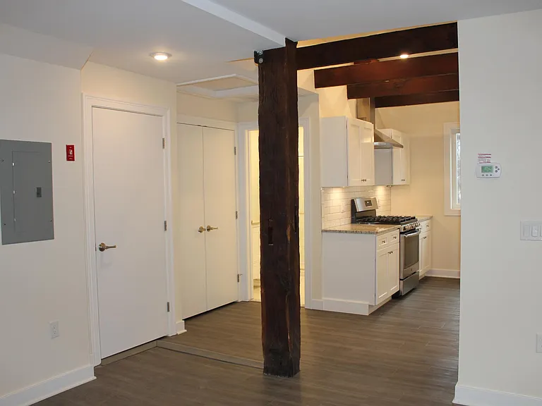 29 State St #5 — Photo 2